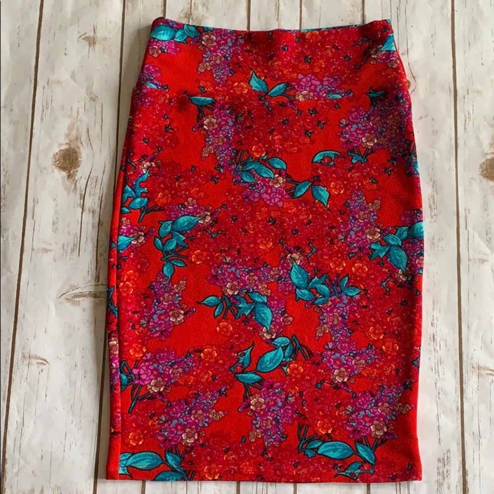 LULAROE LLR CASSIE PENCIL SKIRT RED PURPLE FLORAL